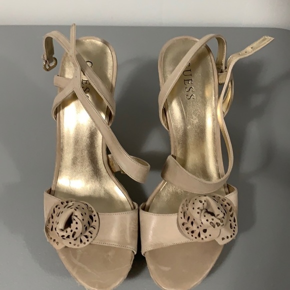 GUESS wedge sandals Size 9M - Picture 1 of 6